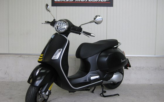 Gebrauchtmotorrad Vespa GTS 300 Super Tech - Bild 4