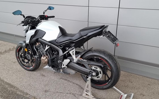 Gebrauchtmotorrad Honda CB 650 - Bild 6