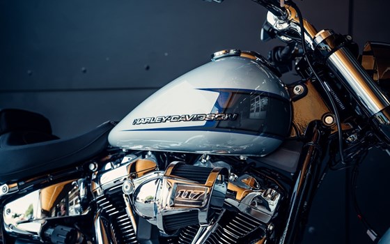 Neufahrzeug Harley-Davidson Softail Breakout 117 - Bild 4