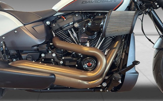 Motorrad Occasion Harley-Davidson FXDB Sturgis - Bild 5