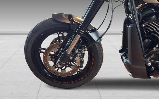 Motorrad Occasion Harley-Davidson FXDB Sturgis - Bild 6