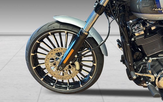 Neufahrzeug Harley-Davidson Softail Breakout 117 - Bild 6