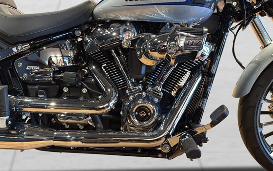 Neufahrzeug Harley-Davidson Softail Breakout 117 - Bild 8