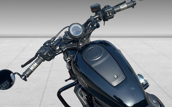 Motorrad Occasion Harley-Davidson Nightster - Bild 8