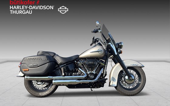 Motorrad Occasion Harley-Davidson Softail Heritage Classic FLHC - Bild 2