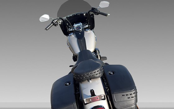 Motorrad Occasion Harley-Davidson Softail Heritage Classic FLHC - Bild 9