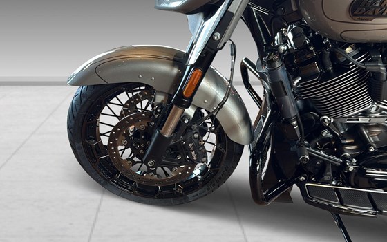 Offre Harley-Davidson CVO Street Glide FLHXSE - Image 6