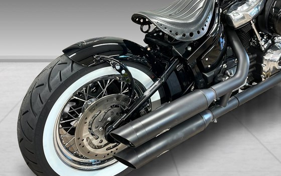 Motorrad Occasion Harley-Davidson Softail Standard FXST - Bild 8