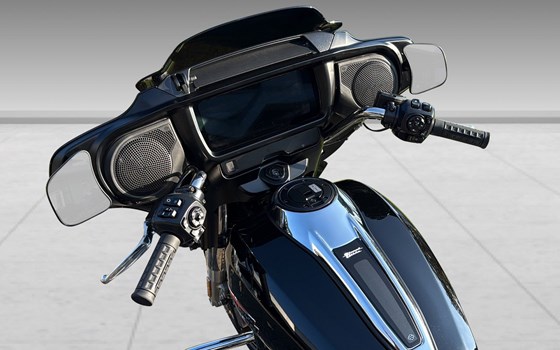 Motorrad Occasion Harley-Davidson Street Glide FLHX - Bild 4