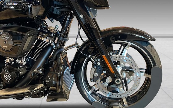 Neufahrzeug Harley-Davidson Street Glide FLHX - Bild 8