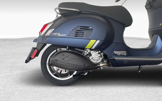 Neufahrzeug Vespa GTS 300 Super Tech - Bild 10