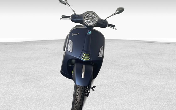 Neufahrzeug Vespa GTS 300 Super Tech - Bild 5