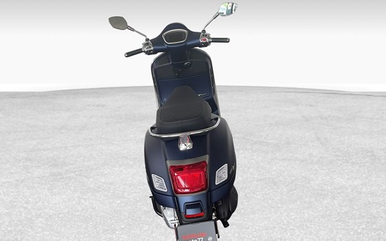 Neufahrzeug Vespa GTS 300 Super Tech - Bild 6