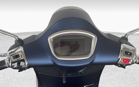 Neufahrzeug Vespa GTS 300 Super Tech - Bild 7