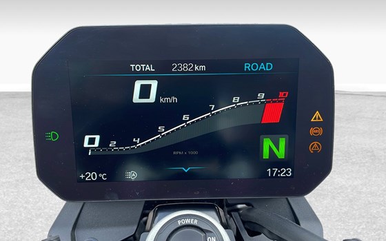 Motorrad Occasion BMW F 900 R - Bild 7