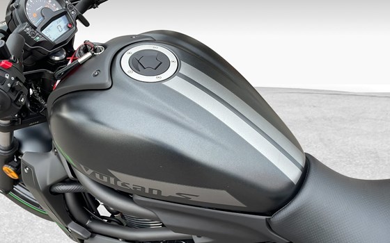 Motorrad Occasion Kawasaki Vulcan S - Bild 6