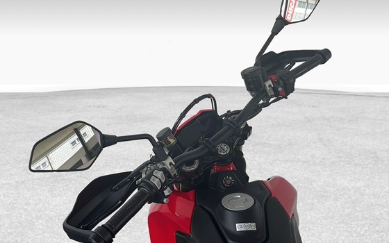 Neufahrzeug Ducati Hypermotard 698 Mono - Bild 6