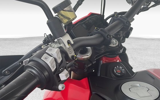 Neufahrzeug Ducati Hypermotard 698 Mono - Bild 8