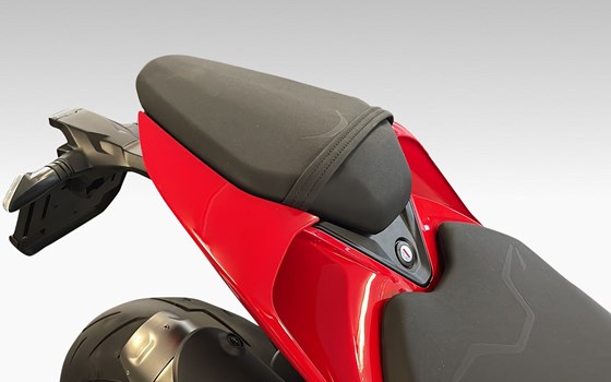 Neufahrzeug Ducati Streetfighter V2 - Bild 13