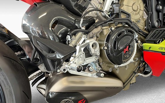 Motorrad Occasion Ducati Streetfighter V4 Lamborghini - Bild 9