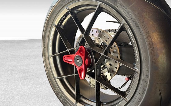 Motorrad Occasion Ducati Streetfighter V4 S - Bild 16