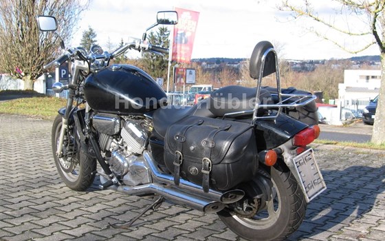 Gebrauchtmotorrad Honda VF 750 S - Bild 3