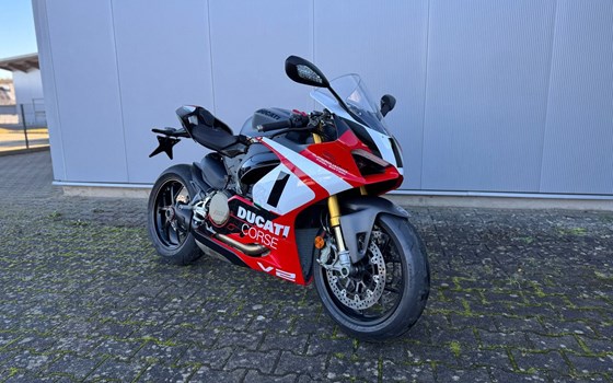 Gebrauchtmotorrad Ducati Panigale V2 Superquadro Final Edition - Bild 1