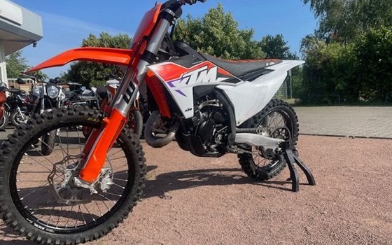Gebrauchtmotorrad KTM 125 SX - Bild 4
