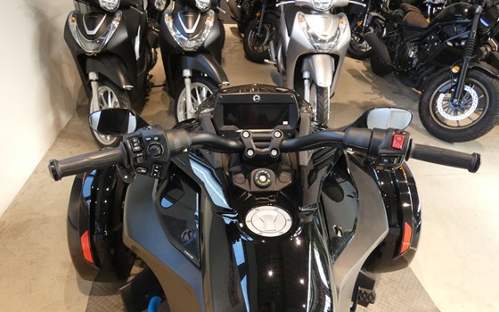 Gebrauchtmotorrad Can-Am Spyder F3 - Bild 7