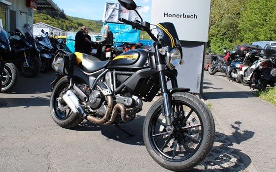 Gebrauchtmotorrad Ducati Scrambler Full Throttle - Bild 1