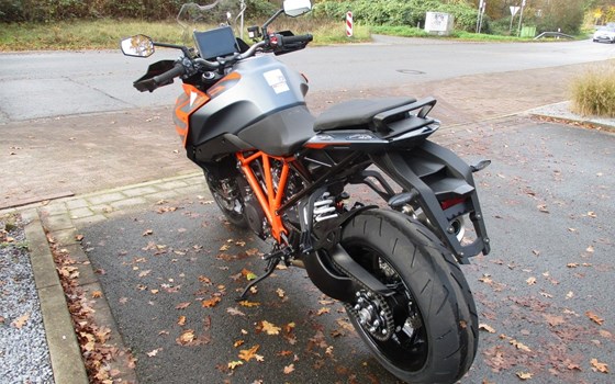 Neufahrzeug KTM 1290 Super Duke GT - Bild 7