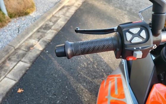 Gebrauchtmotorrad KTM 1290 Super Duke GT - Bild 11