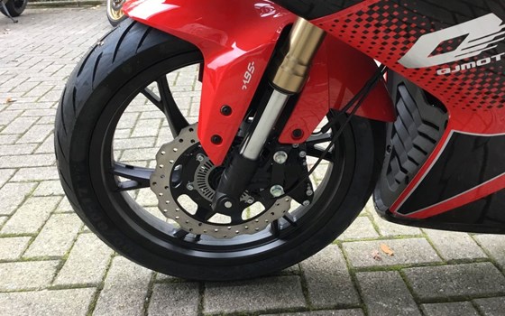 Neufahrzeug QJ Motor SRK 125 R - Bild 11