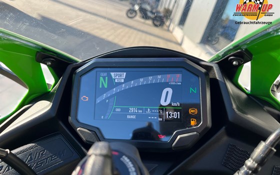 Gebrauchtmotorrad Kawasaki Ninja ZX-4RR - Bild 8