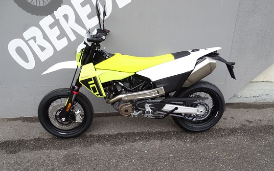 Gebrauchtmotorrad Husqvarna 701 Supermoto - Bild 8