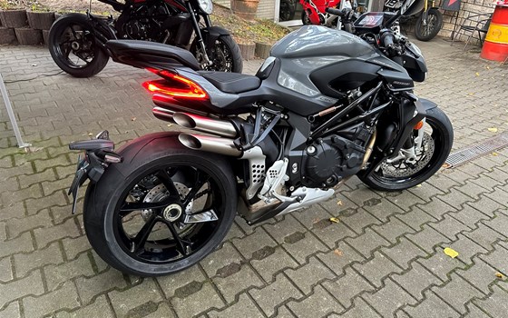 Gebrauchtmotorrad MV Agusta Brutale 1000 RS - Bild 8