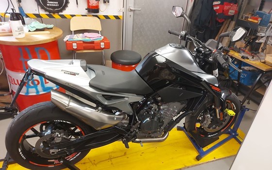 Gebrauchtmotorrad KTM 790 Duke - Bild 4