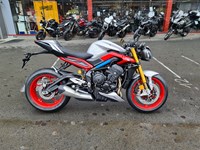Neumotorrad Triumph Street Triple 765 RX Teilzahlung 169,-