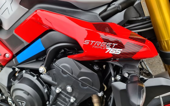 Neufahrzeug Triumph Street Triple 765 RX - Bild 5