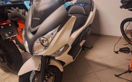 Gebrauchtmotorrad Honda SW-T 400 - Bild 4