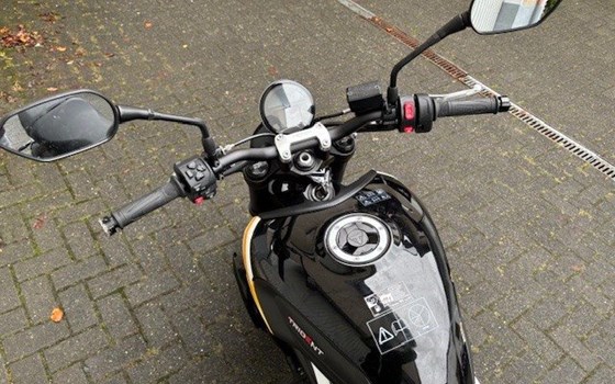 Gebrauchtmotorrad Triumph Trident 660 - Bild 7