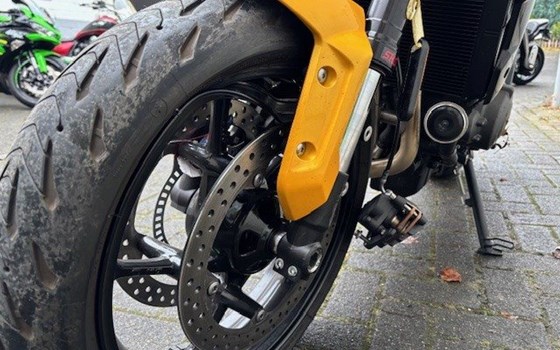 Gebrauchtmotorrad Triumph Trident 660 - Bild 8