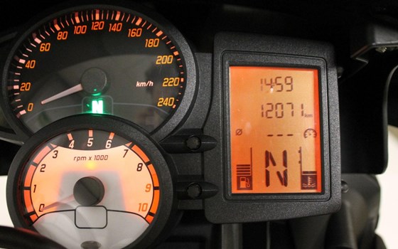 Motorrad Occasion BMW F 800 R - Bild 7