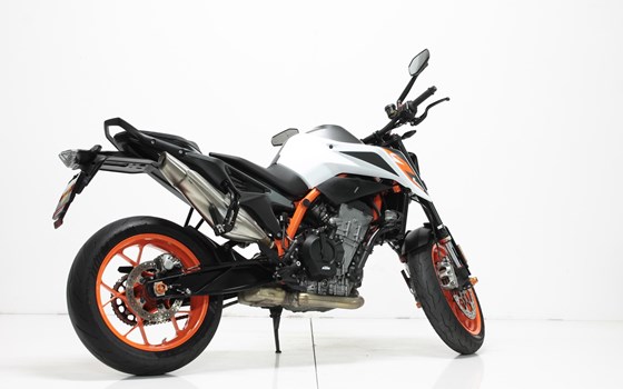 Motorrad Occasion KTM 890 Duke R - Bild 6