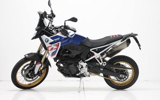 Motorrad Occasion BMW F 900 GS - Bild 4