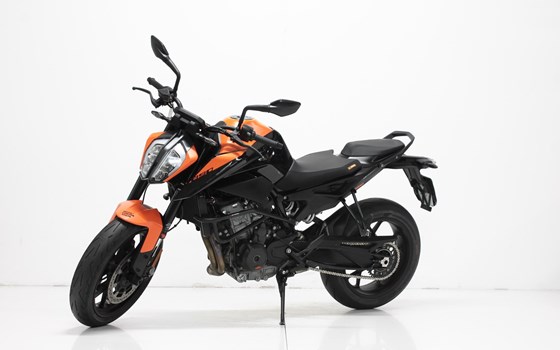 Motorrad Occasion KTM 890 Duke L - Bild 3