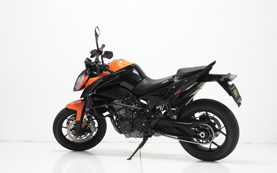 Motorrad Occasion KTM 890 Duke L - Bild 4