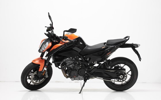 Motorrad Occasion KTM 890 Duke L - Bild 6