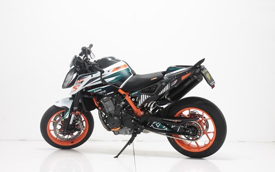 Motorrad Occasion KTM 890 Duke R - Bild 4