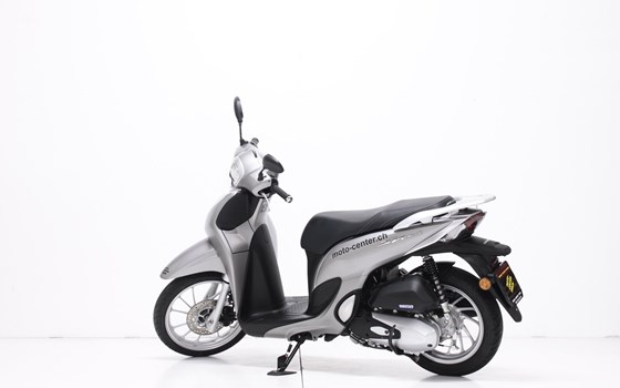 Motorrad Occasion Honda SH125 - Bild 2